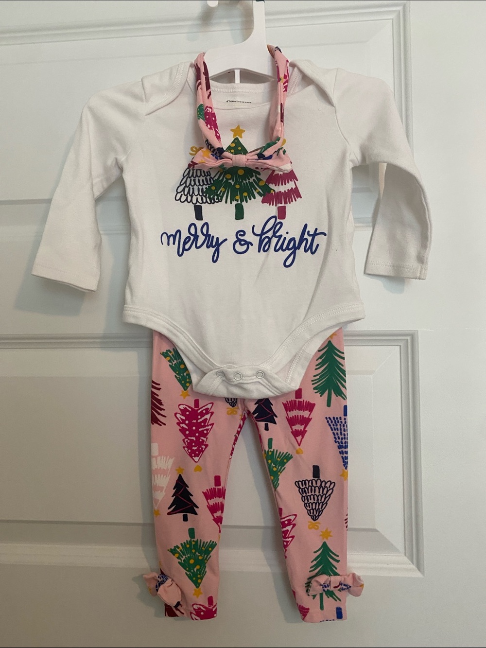 crown & ivy White 'Merry & Bright' Bodysuit with Pink Holiday Tree Leggings
